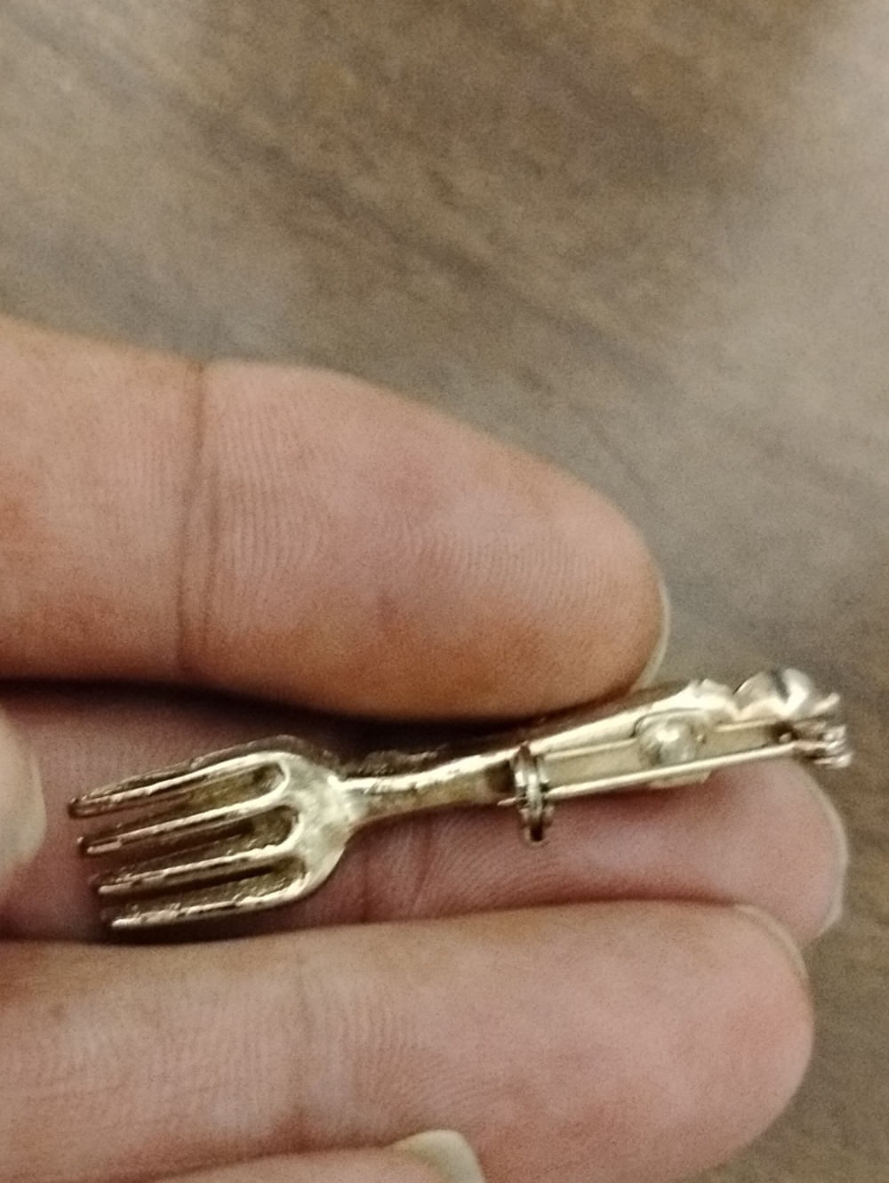 Multicolor Gemstone Fork Brooch - Picture 3 of 3